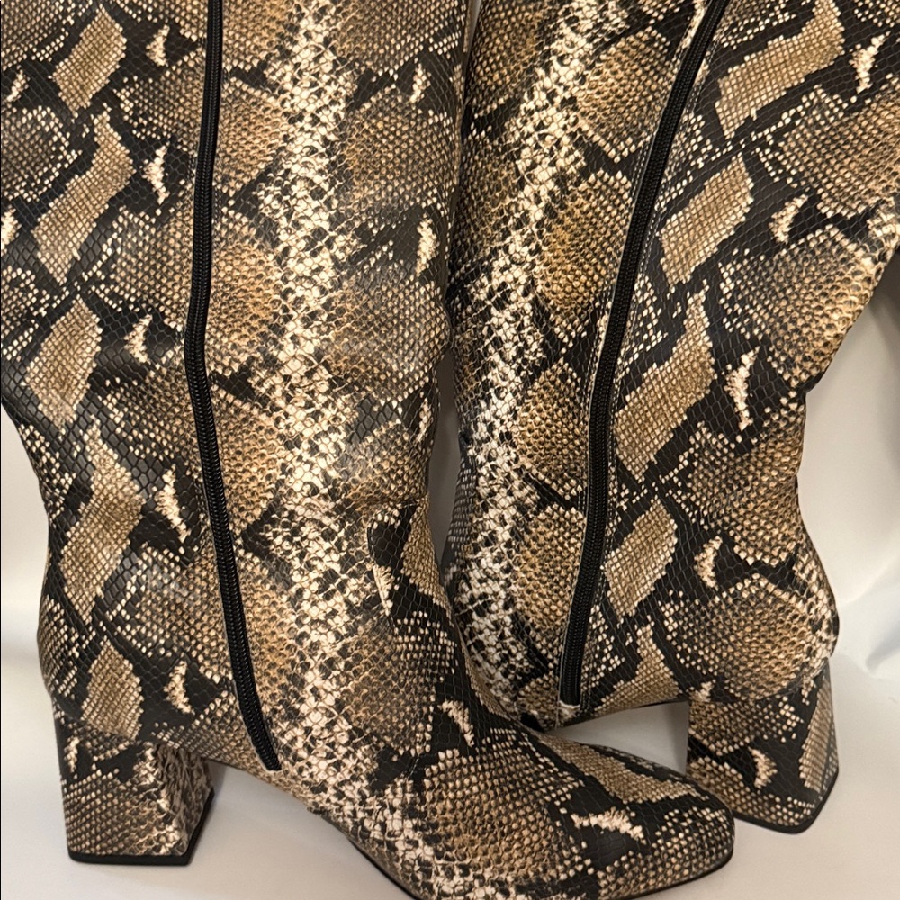 Eloquii Chic Snakeskin Print Boots Knee High Wide Calf 
Size 12W - Picture 10 of 12
